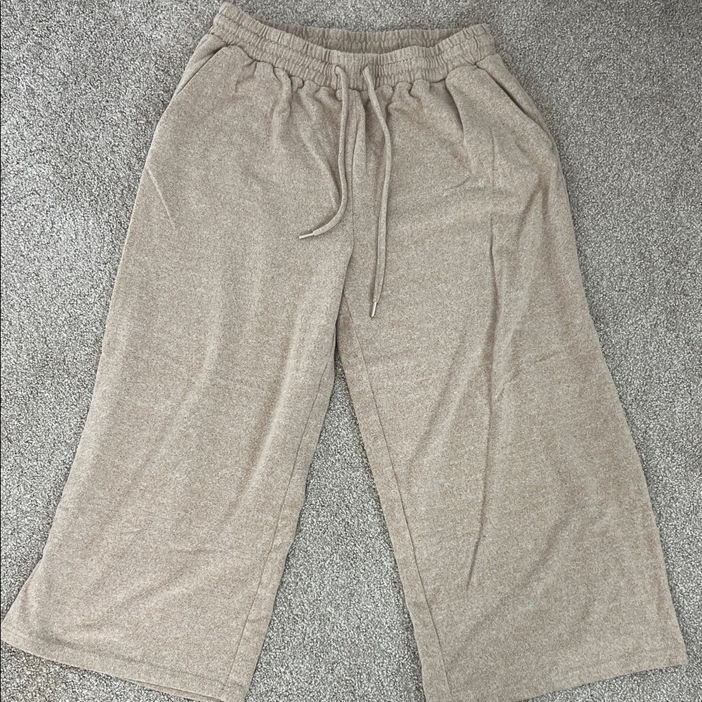 Time and Tru Women's Tan Lounge Pants